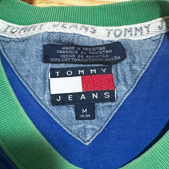 Vintage Tommy Hilfiger Tee - Picture 3 of 5